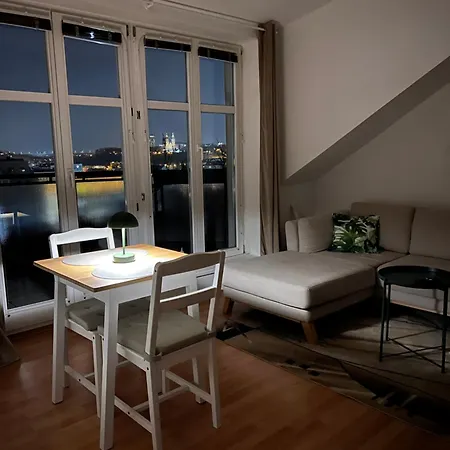 Cozy With Panorama View * 布拉格