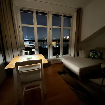 Cozy With Panorama View Διαμέρισμα *